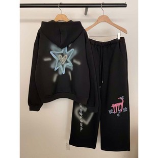 九1105韩国东大门运动户外卫衣区BOLD-8689672正品清新休闲高档