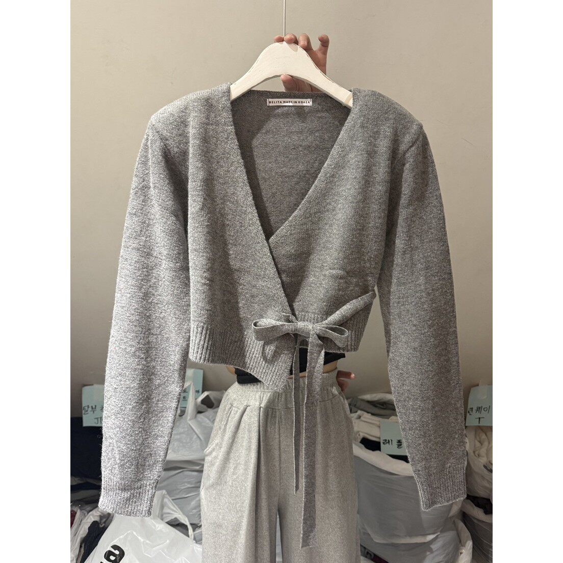 八1213韩国东大门运动户外针织衫热销区4536466流行人气英伦春季