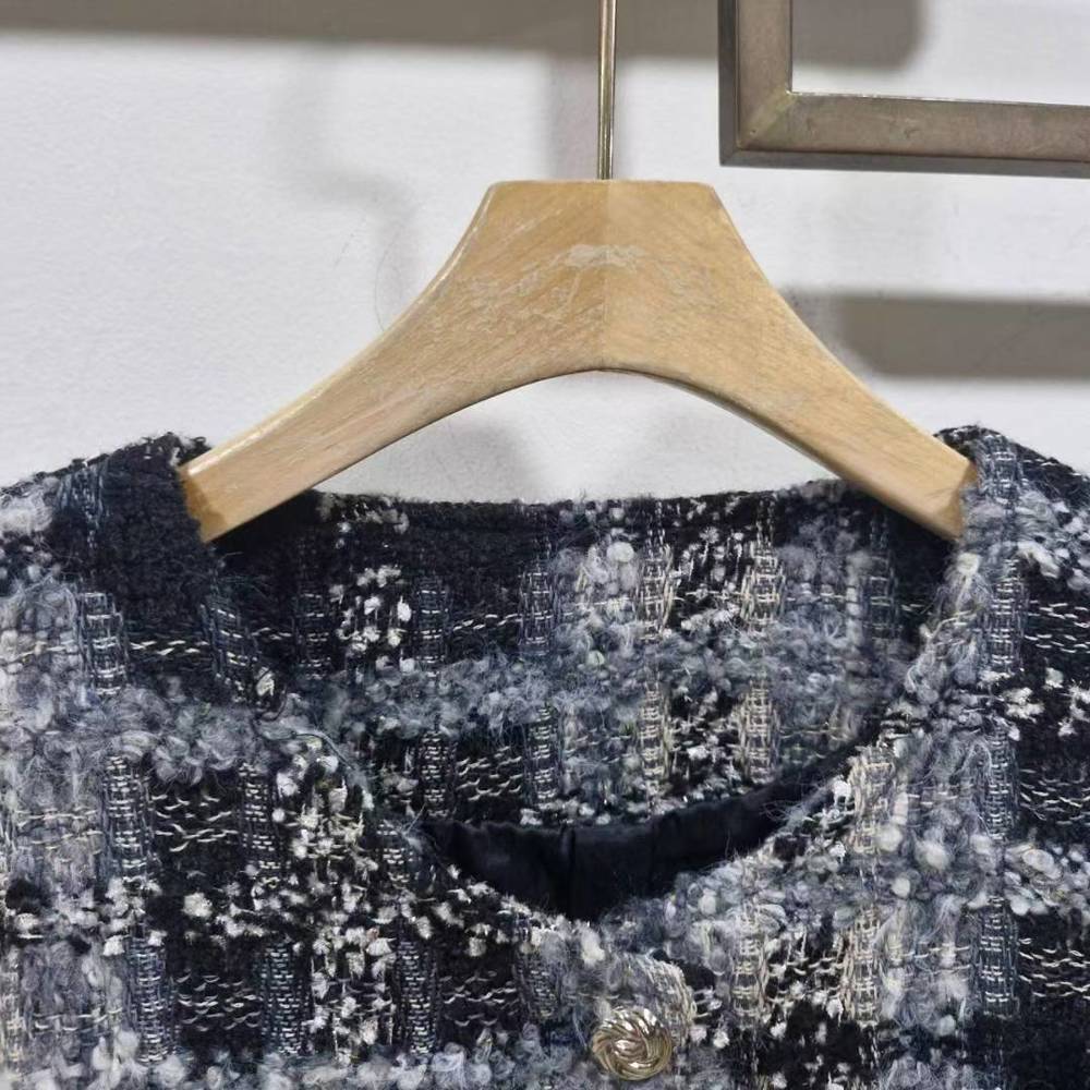 九1111韩国东大门运动户外夹克区Robin-8694661甜美英伦秋冬档口