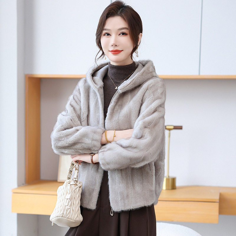 恒源祥妈妈冬装新款短款外套女装中老年秋冬高贵洋气仿皮毛一体连,女装/女士精品,中老年女装,淘宝优惠券,粉丝福利购,淘宝优惠卷