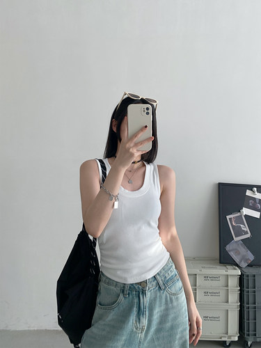 夏季修身显瘦吊带背心无袖