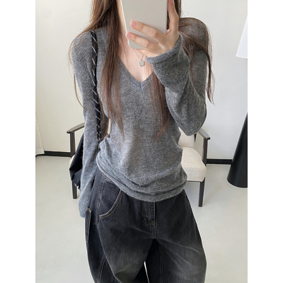 V领百搭针织毛衣修身打底衫上衣