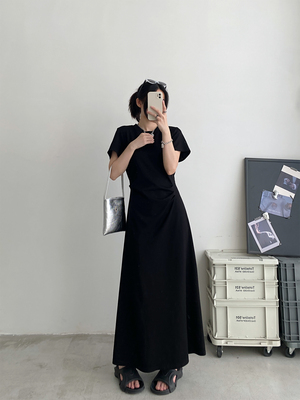 连衣裙女夏季新款修身休闲裙子