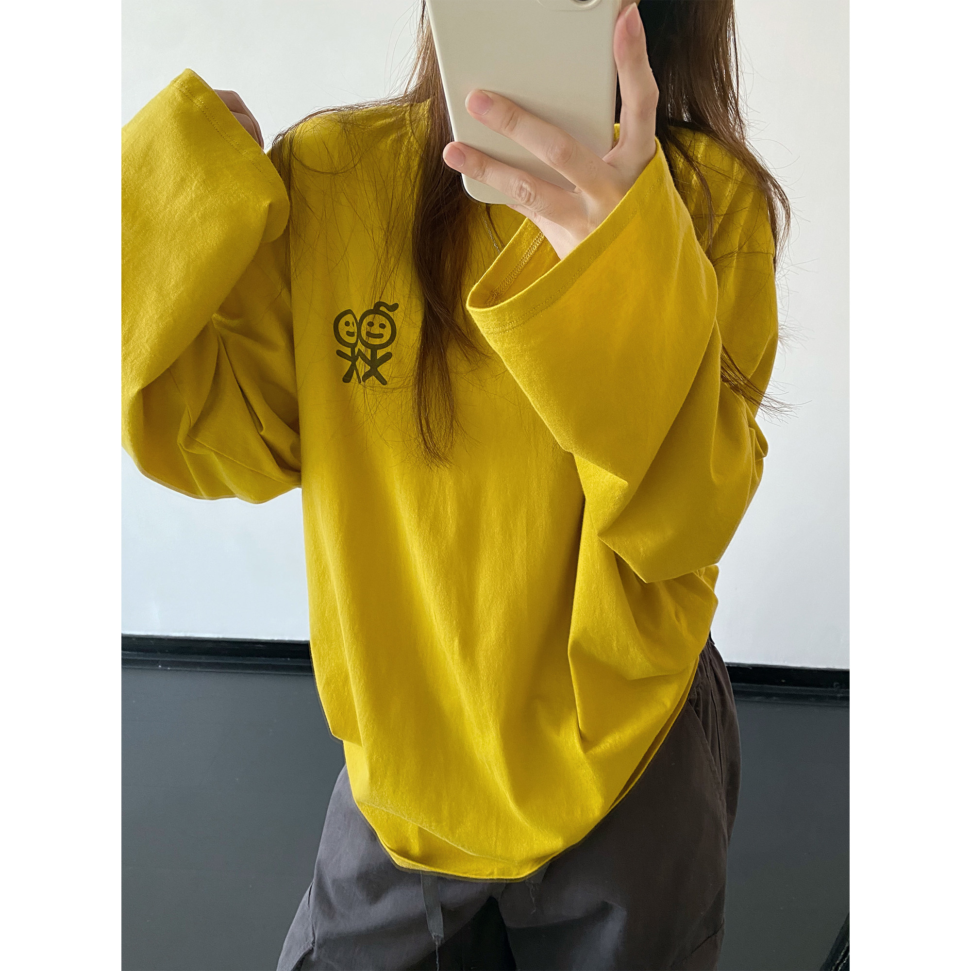 女纯棉打底T恤宽松圆汤纯色长袖图片