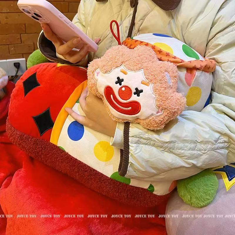卡通小丑鞋子抱枕毯子毛绒午睡空调被二合一玩偶女生两用生日礼物
