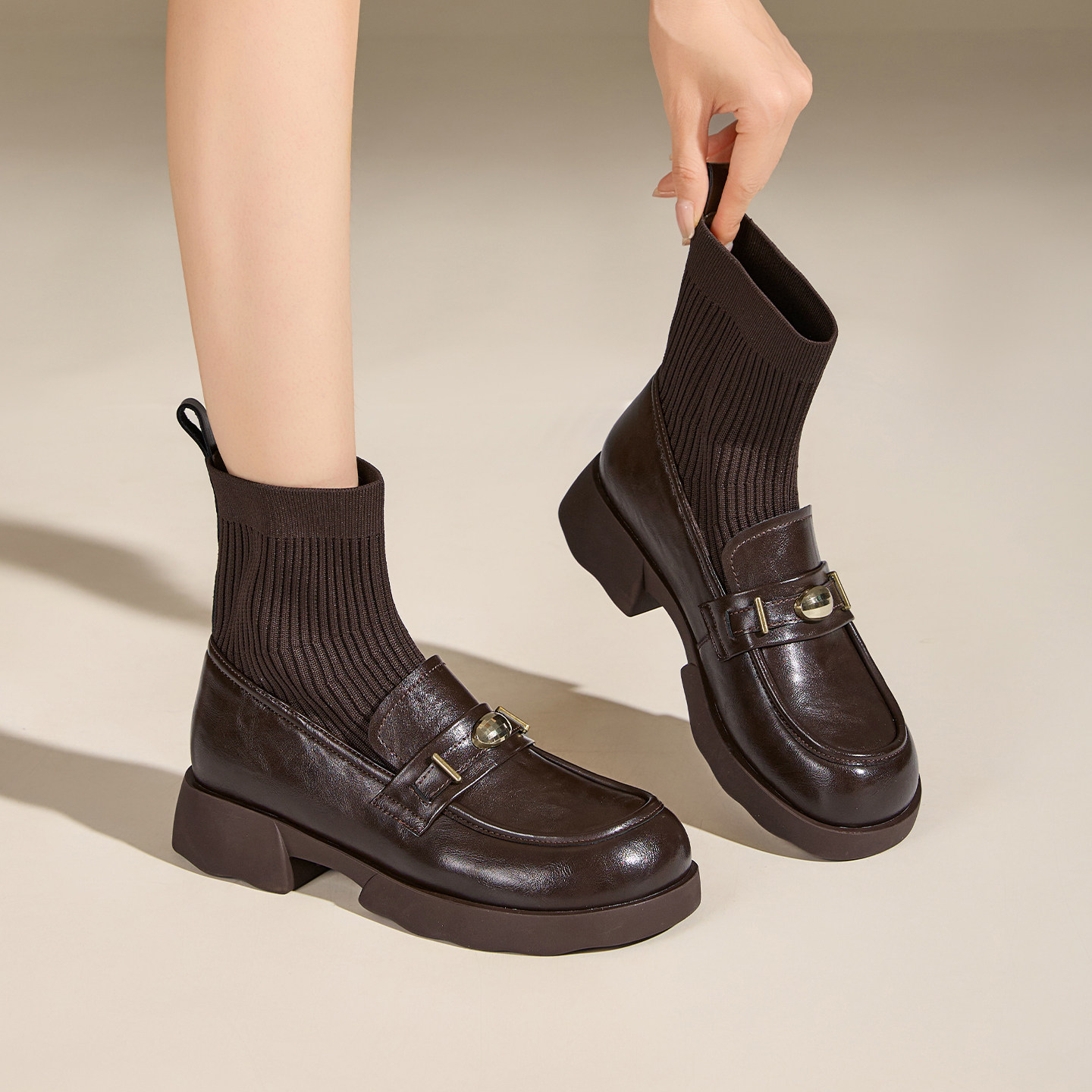 exull/依思Q2025秋冬新款厚底短靴女连袜靴袜靴小皮鞋乐福鞋