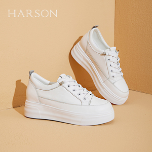 哈森厚底小白鞋女新款春秋舒适百搭内增高平底运动板鞋HWC220161