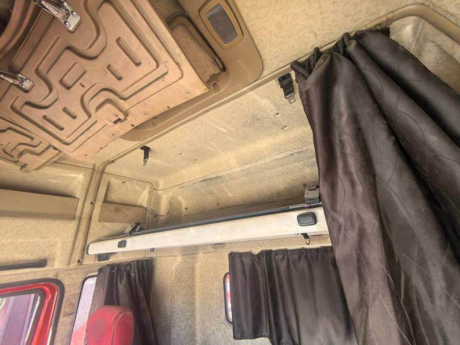 4月12日伊犁州车牌号为新F60010的陕汽牌重型半挂牵引车一辆网络拍卖公告