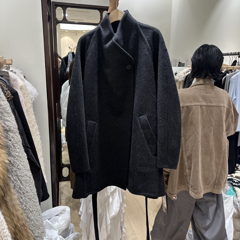 八1010韩国东大门运动瑜伽外套短款大衣区4451096别致新款瑞丽