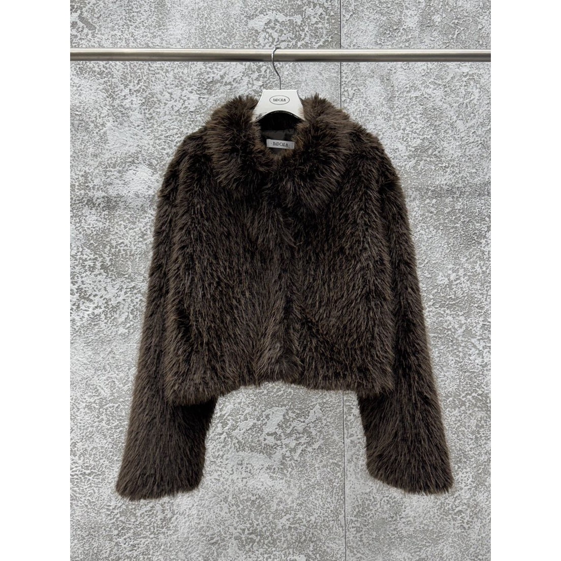 八1109韩国东大门运动瑜伽外套短款大衣区4484769气质冬季欧美