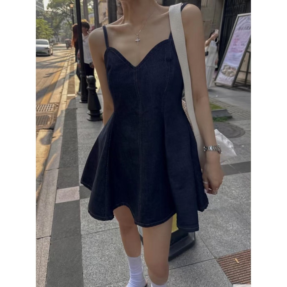 九0710韩国东大门连衣裙区inni-8579926秋季高端通勤复古纯色别致