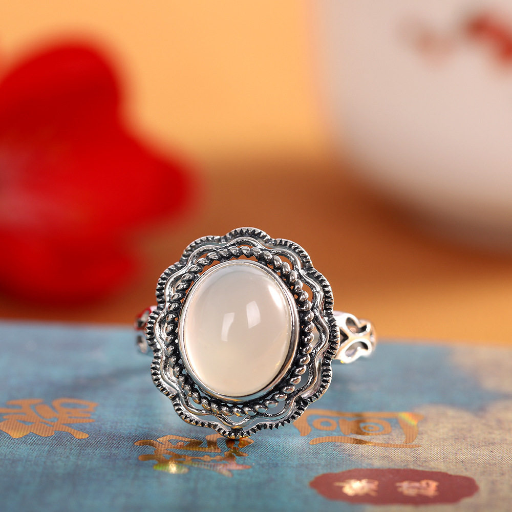 德琳居 s925银镶白玉髓戒指泰银镂空女士指环开口做旧食指戒子