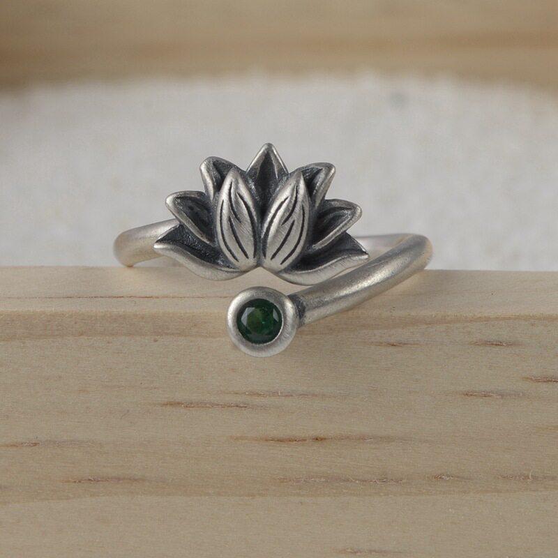 德琳居  s925银复古哑光泰银 女款莲花荷花镶和成锆石开口戒指