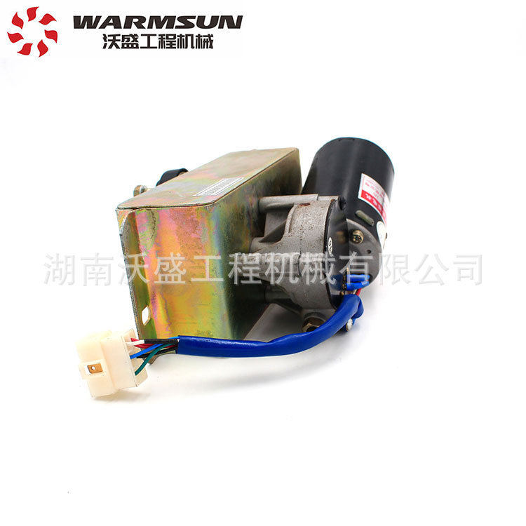 三一压路机前窗刮水器总成