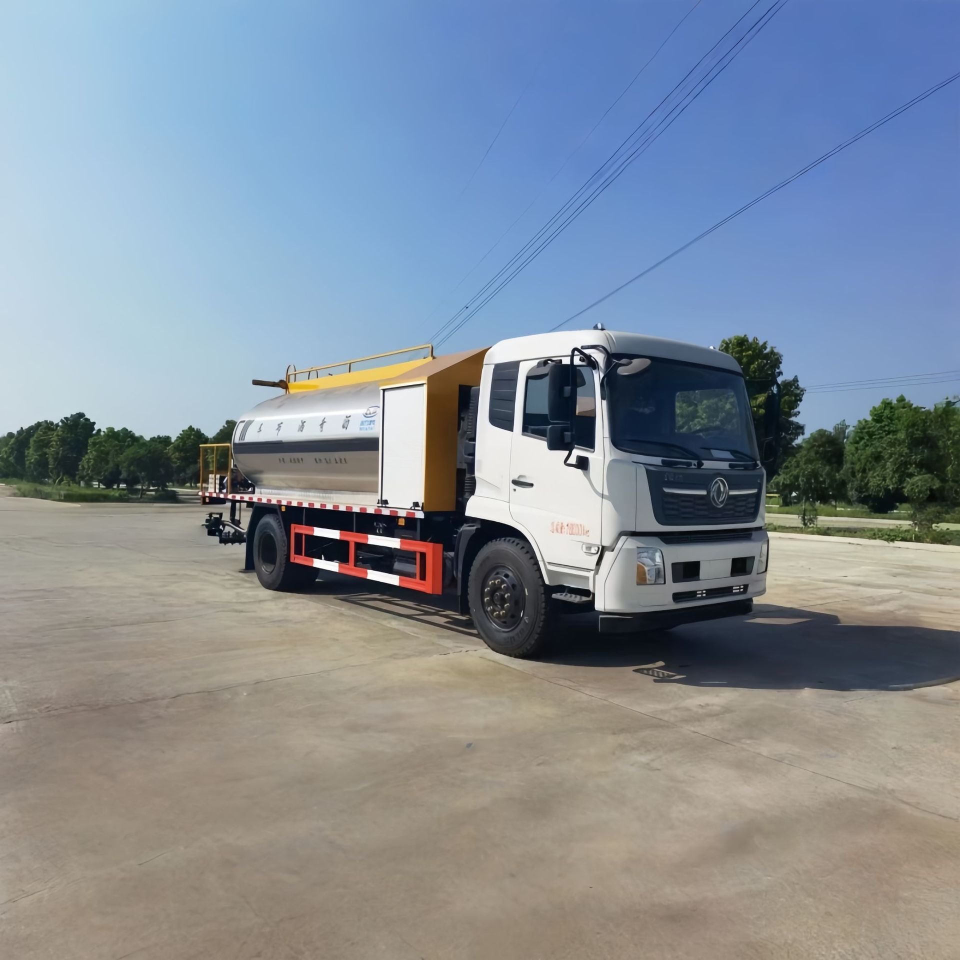 11.5方   12方天锦智能型沥青洒布车 公路铺路车可供出口
