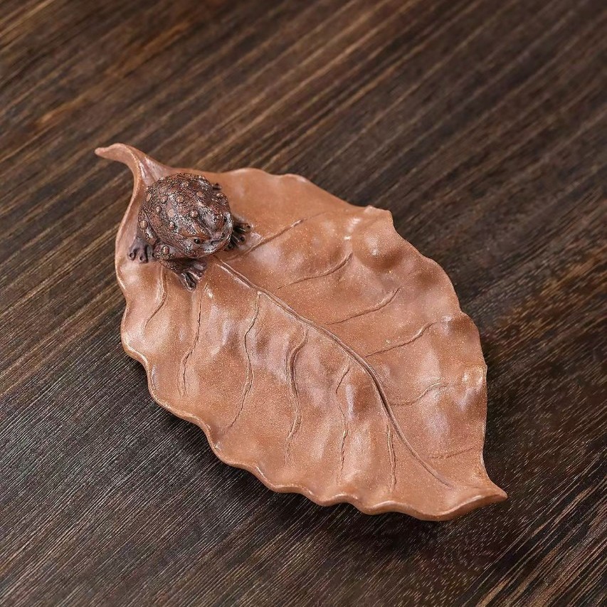 宜兴紫砂手工招财荷叶金蟾茶宠