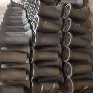 供应圆形铸铁泄水管矩形铸铁泄水管铸铁篦子防护栏支架