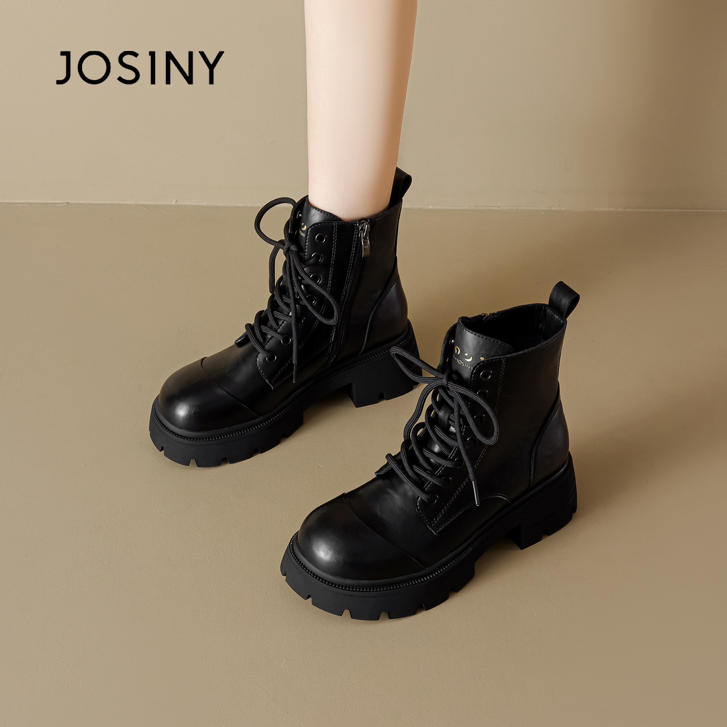 卓诗尼黑色马丁靴女款厚底英伦风