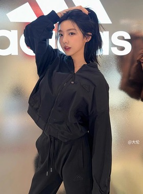 阿迪达斯女子运动休闲CNY龙年新年款立领夹克外套IM8872 IM8873