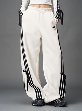 阿迪达斯女子运动宽松休闲舞动系列三条纹香蕉裤KG3857 KG3856