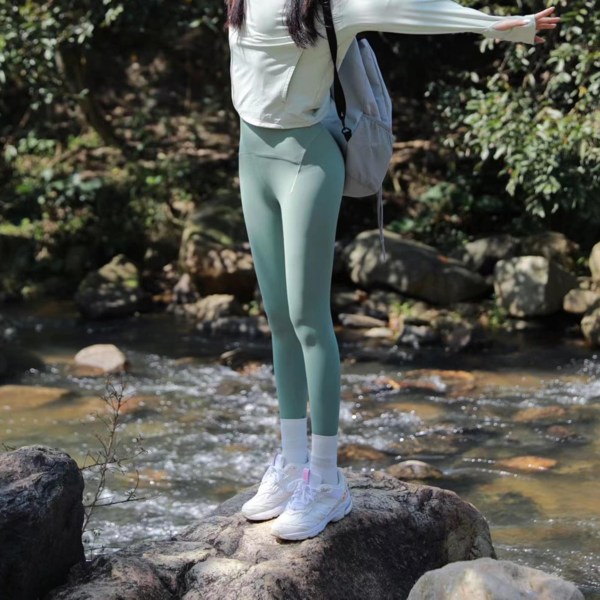 阿迪达斯女子运动训练瑜伽紧身裤