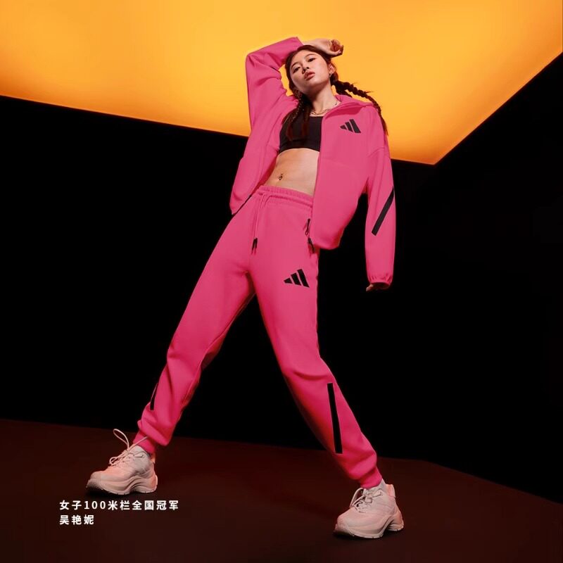 阿迪达斯ZNE女子运动宽松休闲吴艳妮同款夹克外套JD3989 JF4789