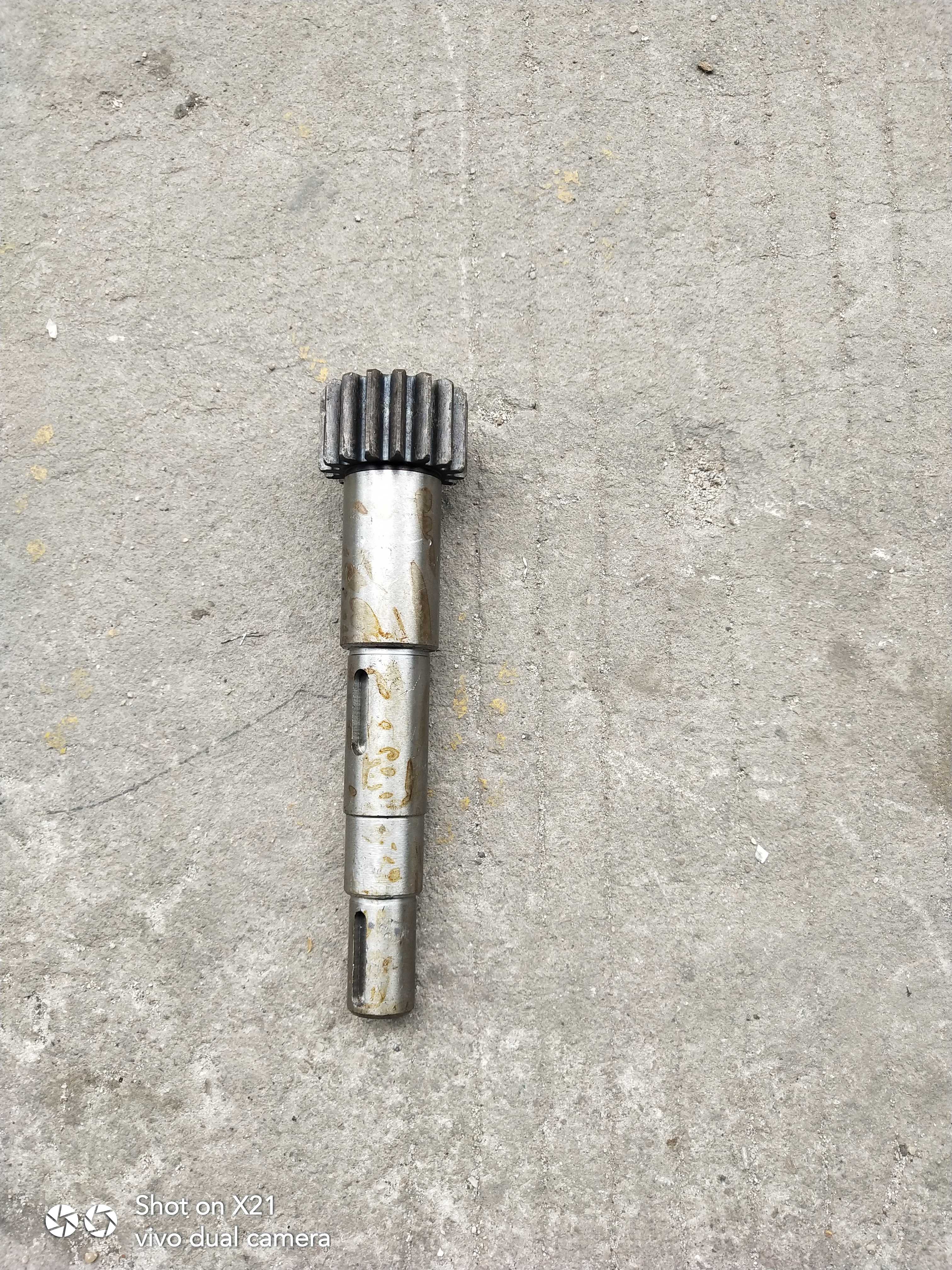 1上海第二机床厂C6150 C6250A车床配件6033齿轴Z16/M2.5/L86配件