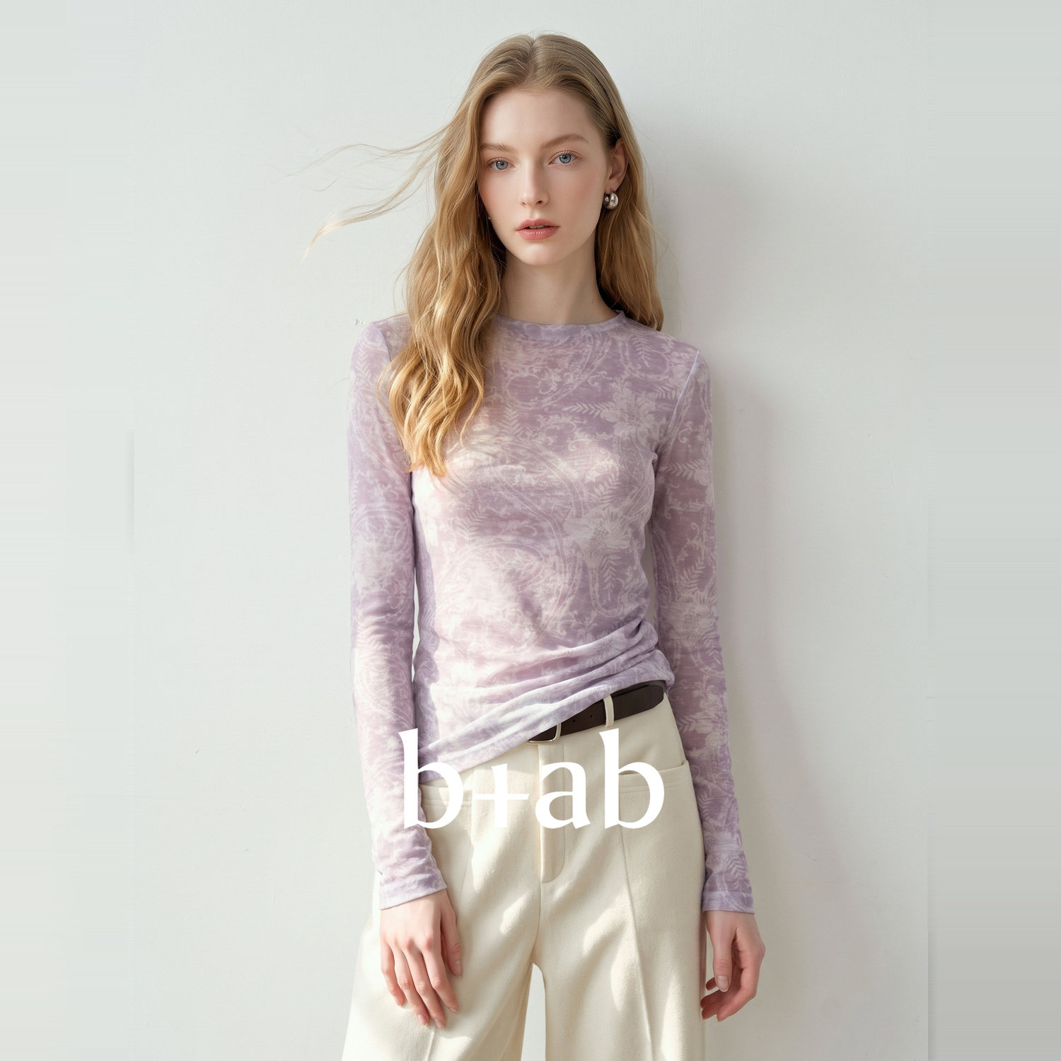 it b+ab 2026秋季新款长袖T恤浅提花圆领舒适女打底衫设计感上衣