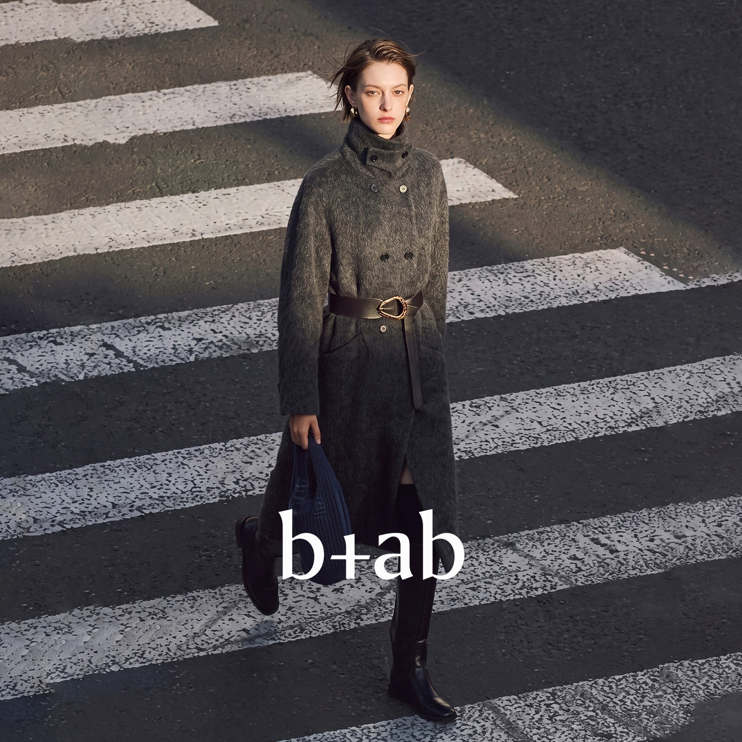 it b+ab 2026冬季新款毛呢大衣女长款双排扣宽松廓形复古通勤外套