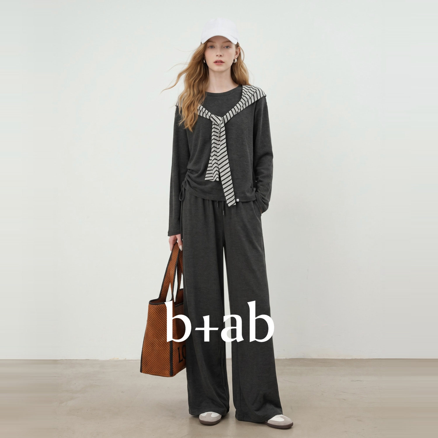 it b+ab套装2026秋季新款圆领长袖T恤女运动裤两件套灰色条纹上衣