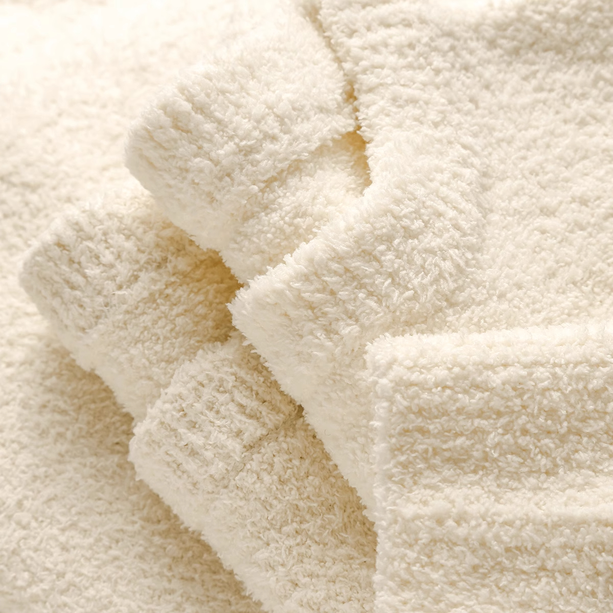 毛衣加厚冬季新款男装宽松百搭套头上衣保暖不起球纯色圆领针织衫