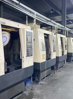 韩国起亚UT380，西门子828D系统 BT30主轴15000转，14刀，主轴大