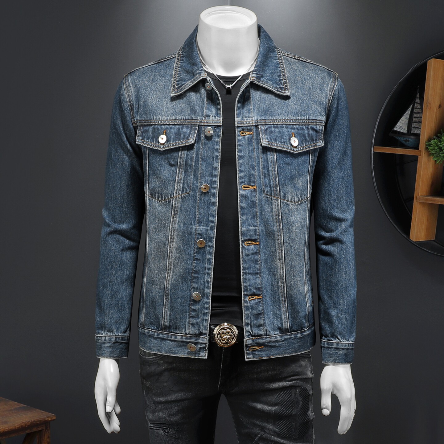 春新款蓝色复古水洗高品质牛仔外套男翻领夹克上衣D218-1300-P145，男装工装外套，电商D218