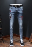 2021款潮牌水洗刺绣弹力牛仔裤男微跨小脚裤QT5031-89061，男装牛仔裤，电商D218