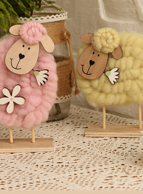 毛毡粉色扁羊装饰桌面小摆件