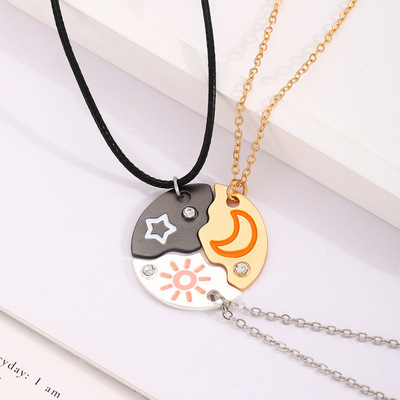 European American individuality necklace set Couple friends