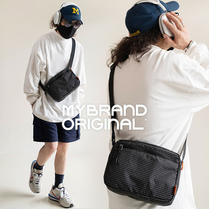 MYBRANDORIGINAL 时尚超轻质感格纹斜挎包男11寸ipad通勤包 MK025