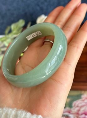 捡漏天然新疆和田玉且末料手镯