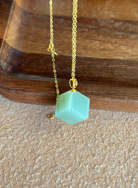 收藏级天然新疆和田玉且末青白玉方块立体吊坠18K金镶嵌坠子挂件