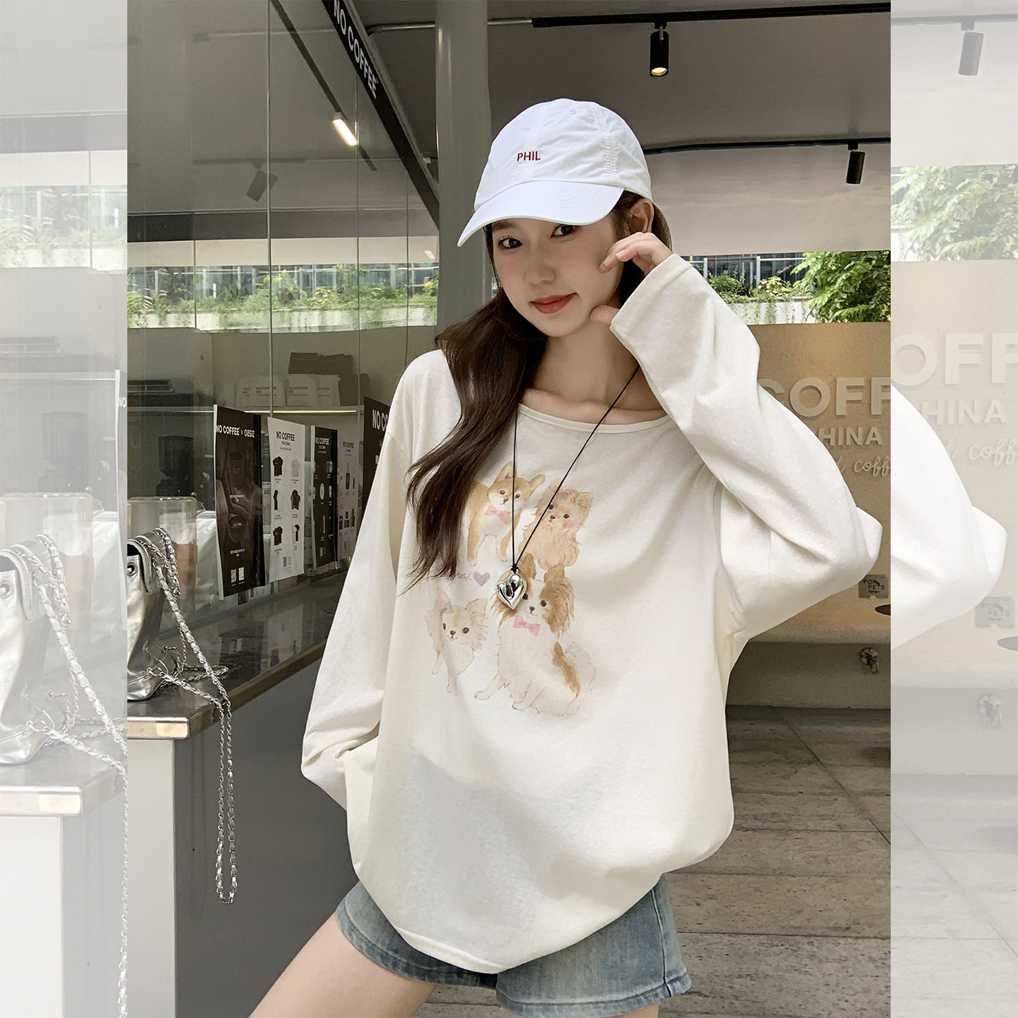 women sexy off shoulder t-shirt female crop top杏色卡通小狗