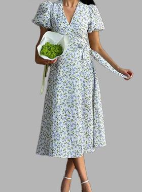 women dress ladies fashion dresses2026新款v领连衣裙碎花泡泡