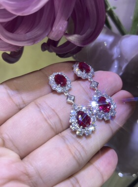 培育鸽血红3.86ct，培育钻石d2.685ct耳钉pt950镶嵌