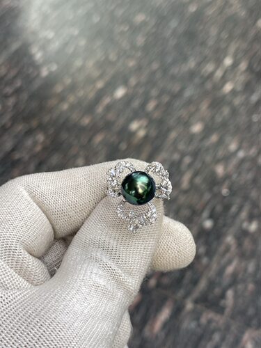 三叶花款10.63mm大溪地孔雀蓝绿戒指 自然光拍摄 9k培育钻石镶嵌