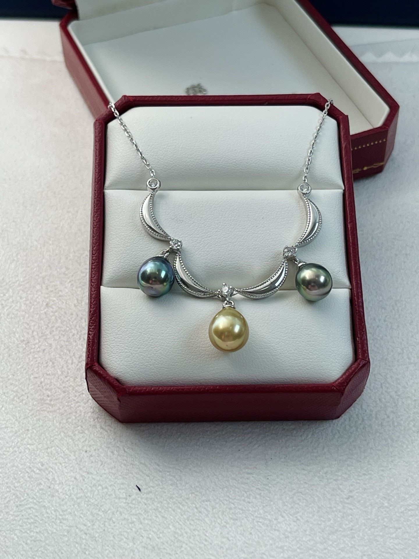 炫彩水滴大溪地三珠吊坠9-10mm没什么瑕疵