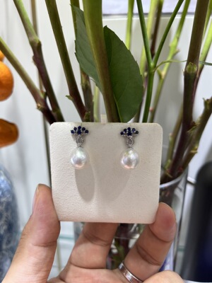 10.76，10.83mm澳白耳钉 18k天然钻石蓝宝石镶嵌