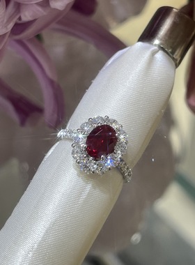 培育鸽血红1.68ct，培育钻石d1.346ct戒指pt950镶嵌