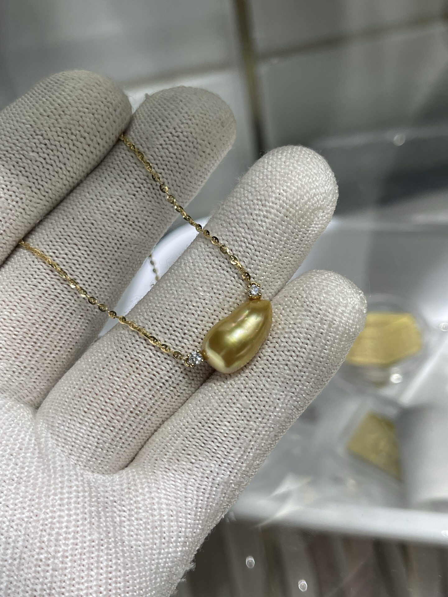 饱满8.82mm南洋金珠keshi戴妃款项链 18k天然钻石镶嵌