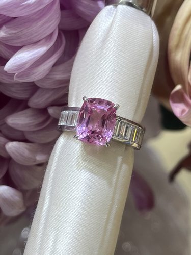 培育粉蓝宝3.49ct，培育钻石d1.522ct戒指pt950镶嵌