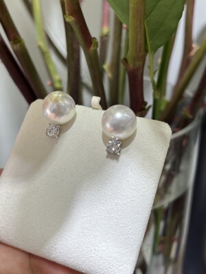 正圆！！ 13.36，13.47mm澳白戴妃款耳钉 18k培育钻石镶嵌