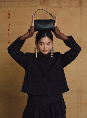 popoup25FW“vittre”日系娃娃领包扣正肩短款小西装